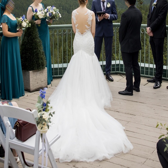 Antique White Satin Lace Tulle Beaded Bridal Gown - YNS Wedding Tokyo - Picture 5 of 16